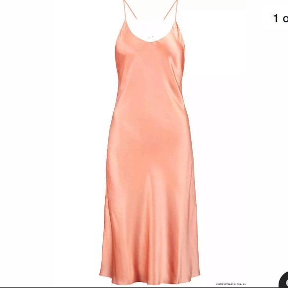Olivia von Halle Other - SOLD Olivia von Halle Remy peach coral silk slip